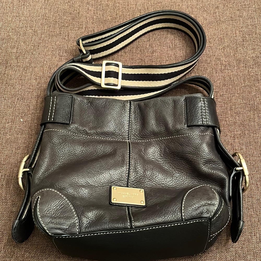 Michael Kors black leather messenger crossbody handbag